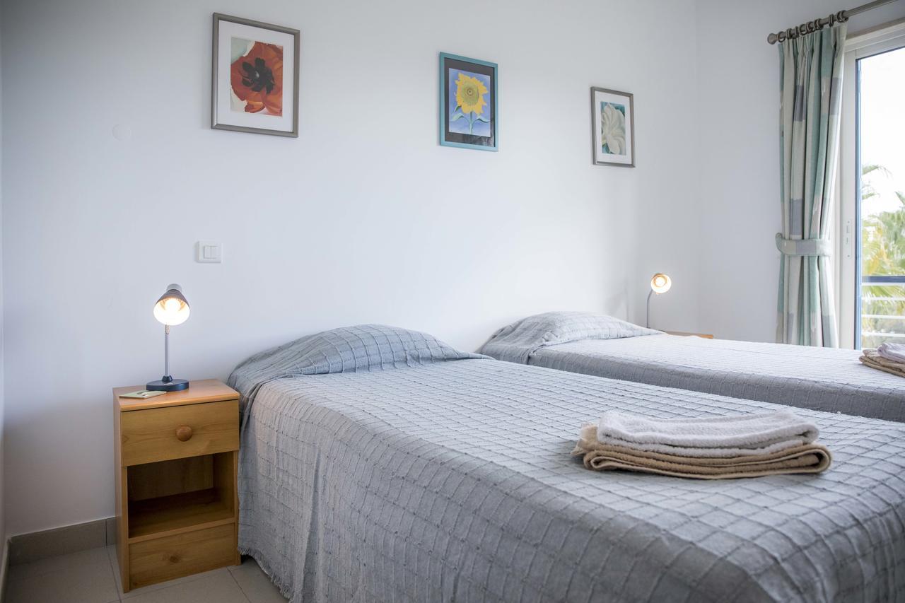 B06 - Top-floor Marina 2 Bed Apartment Lagos