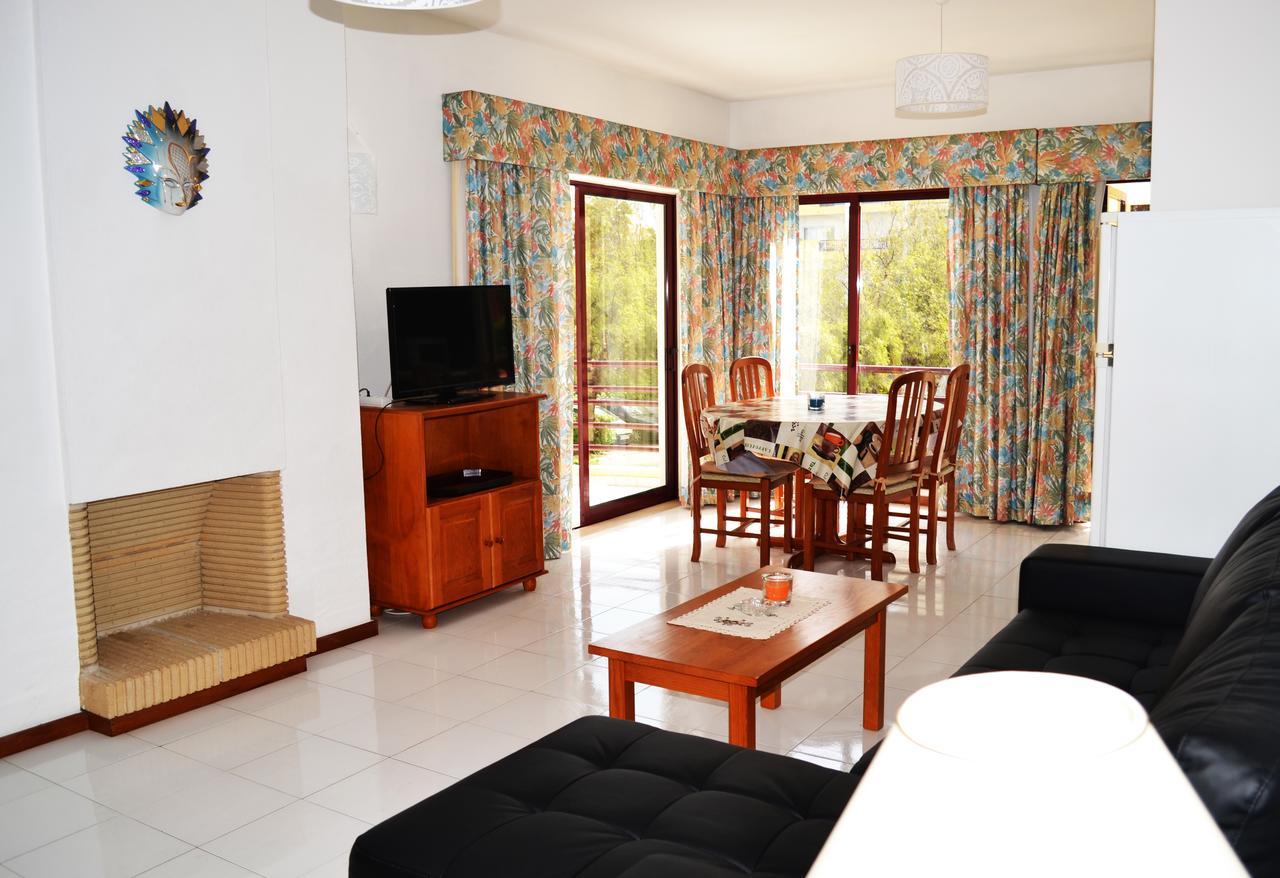 Apartment Tower House Rocha *