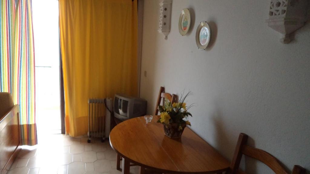Aparthotel Rainha D. Leonor - Al 3*