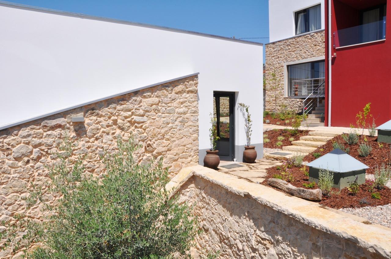 Agartha Boutique - Stonehouse 4*