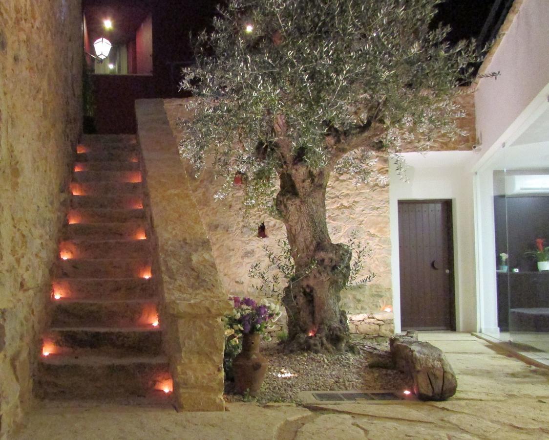 Agartha Boutique - Stonehouse Resort