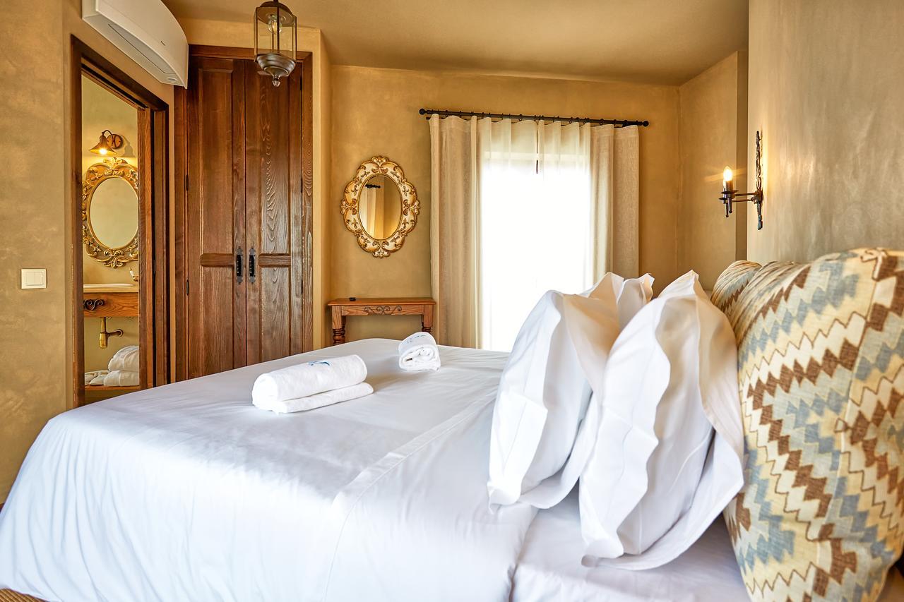 Hotel Silver Coast *