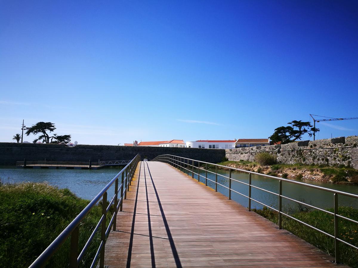 Peniche's Blue & White Apartment *