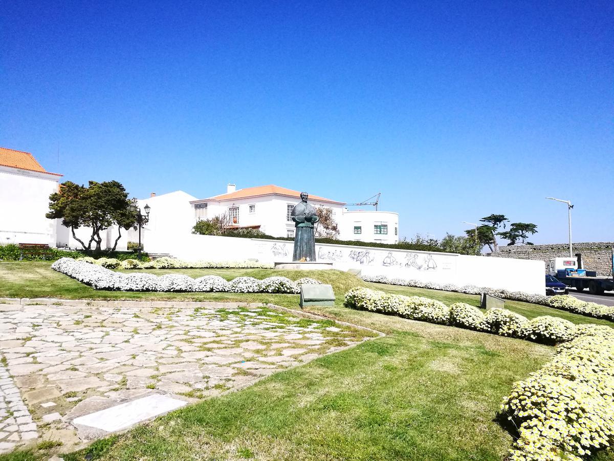 Peniche's Blue & White Apartamento *