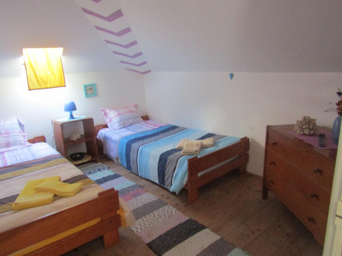 West Coast Surf Hostel *