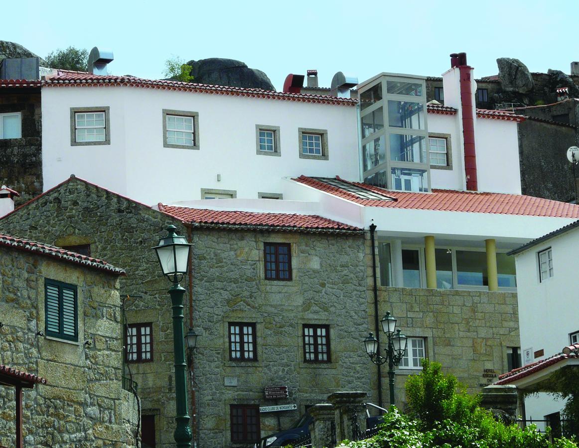 Geohotel Escola Monsanto