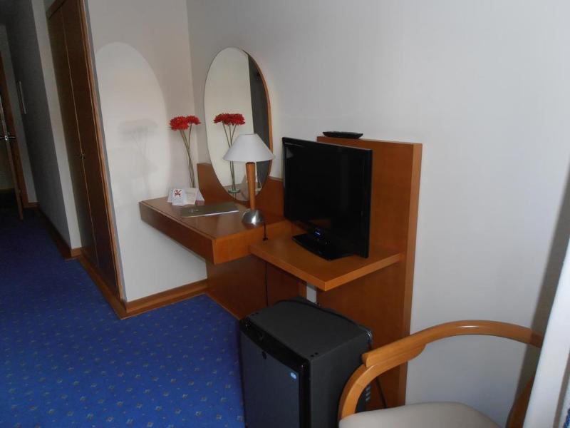 Dom Jorge De Lencastre Hotel