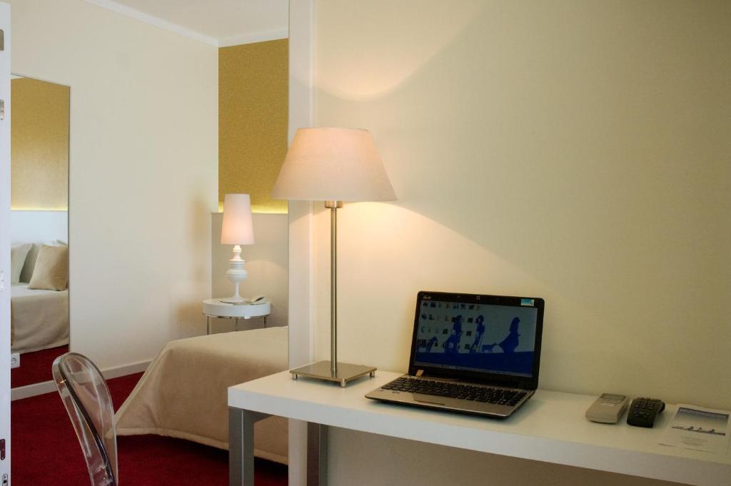 Hotel Lagoa Dos Pastorinhos 2*