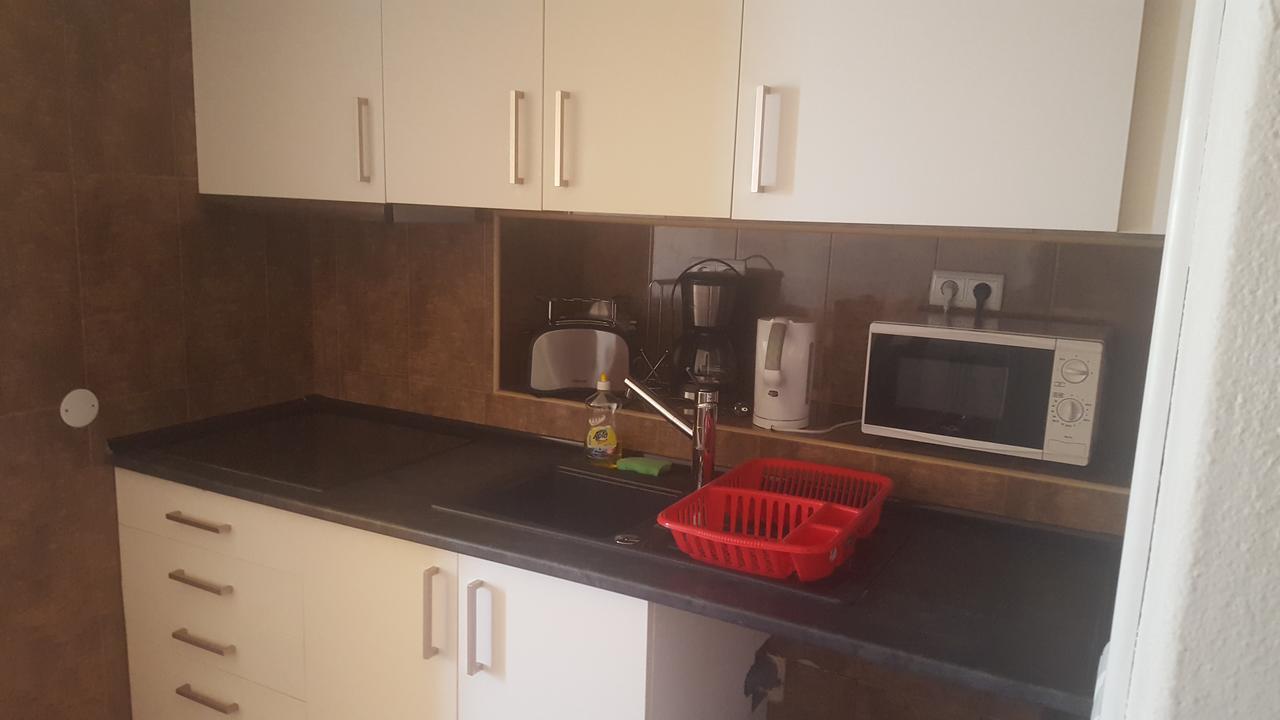 Ah Apartment *