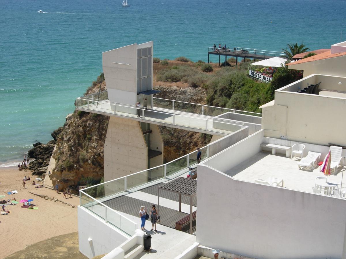 Ah * Albufeira