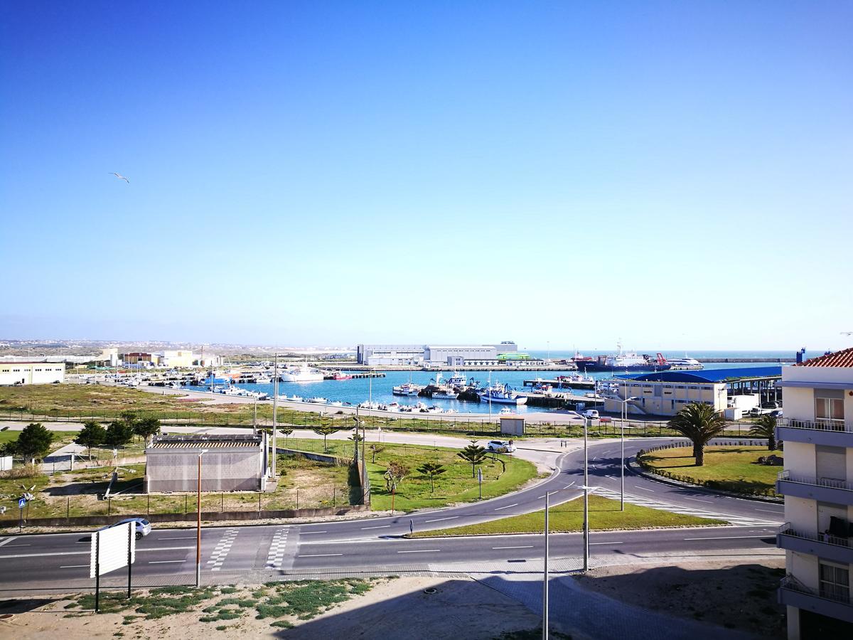 Peniche's Blue & Yellow Peniche