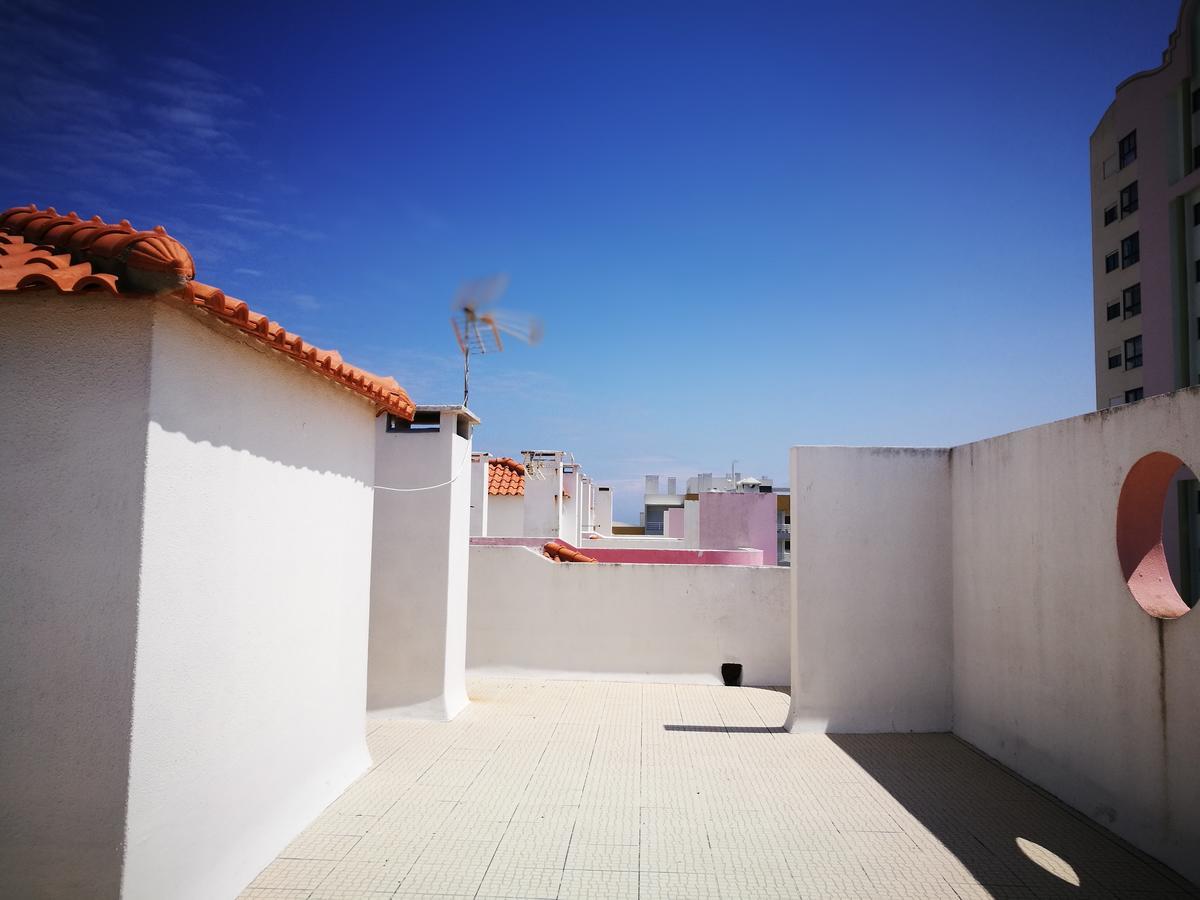 Apartment Peniche's Blue & Yellow *