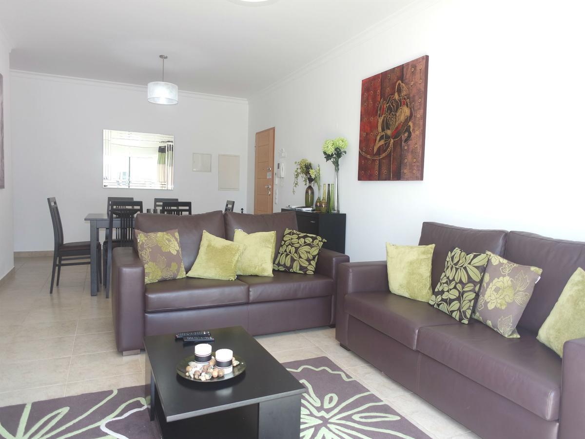 C04 - Pool View 3 Bed