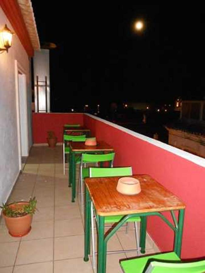 Hostal Cloud 9 *