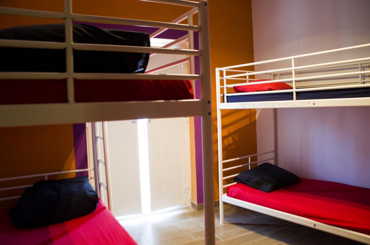 Hostal Cloud 9 *