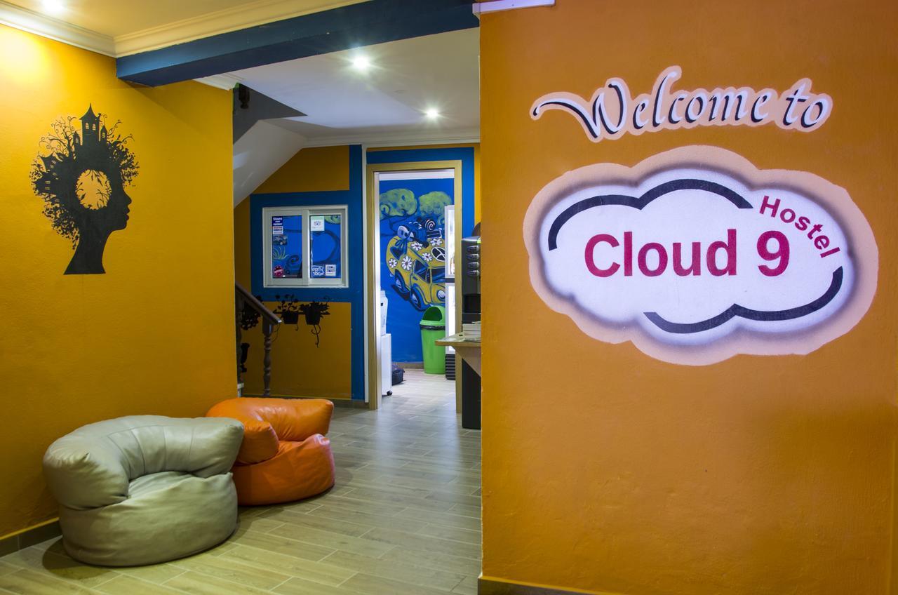 Hostal Cloud 9