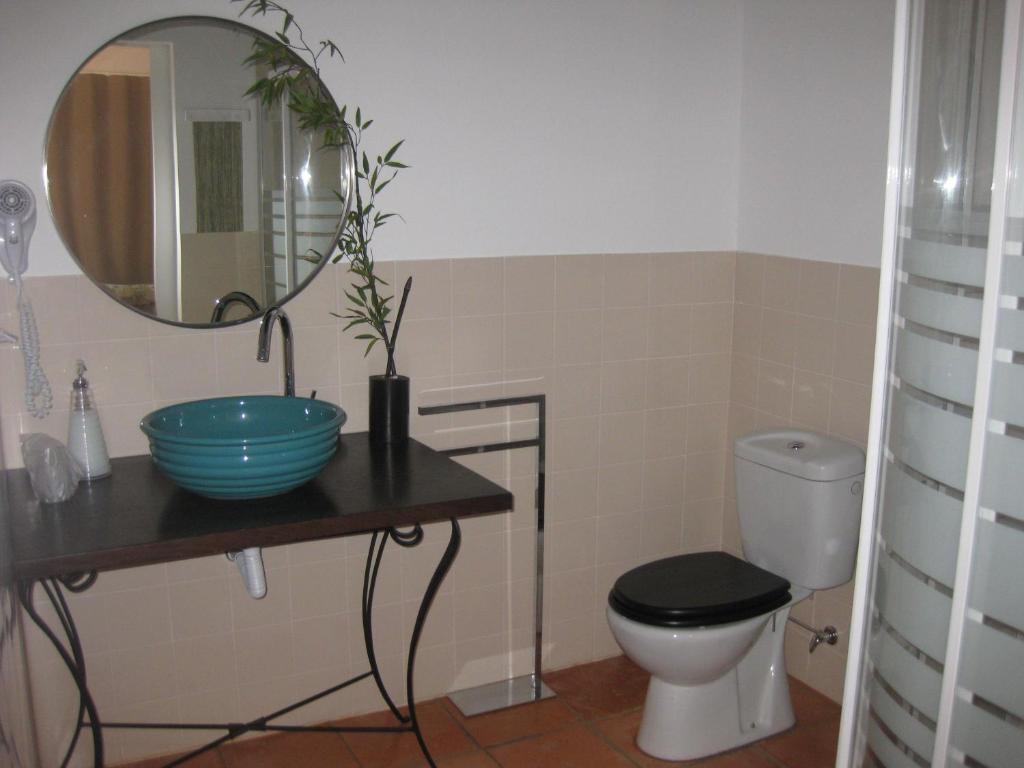 Encosta Das Freiras Guest house