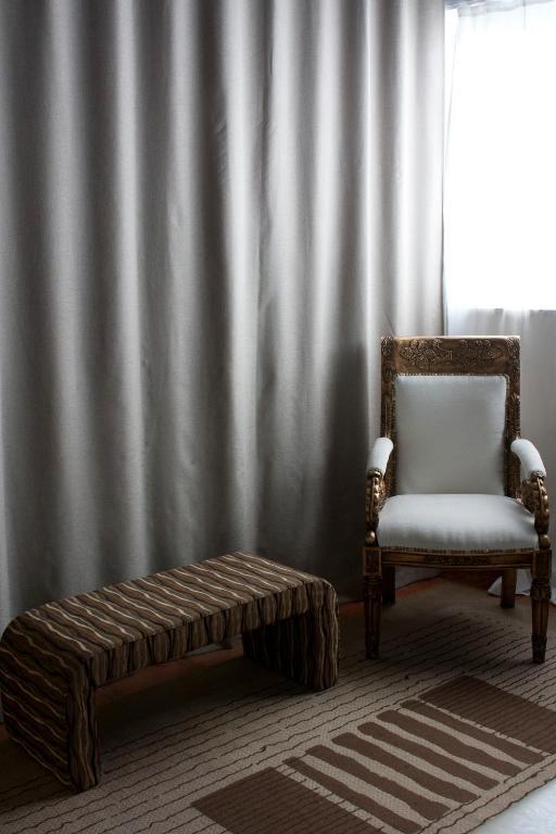 Encosta Das Freiras Guest house