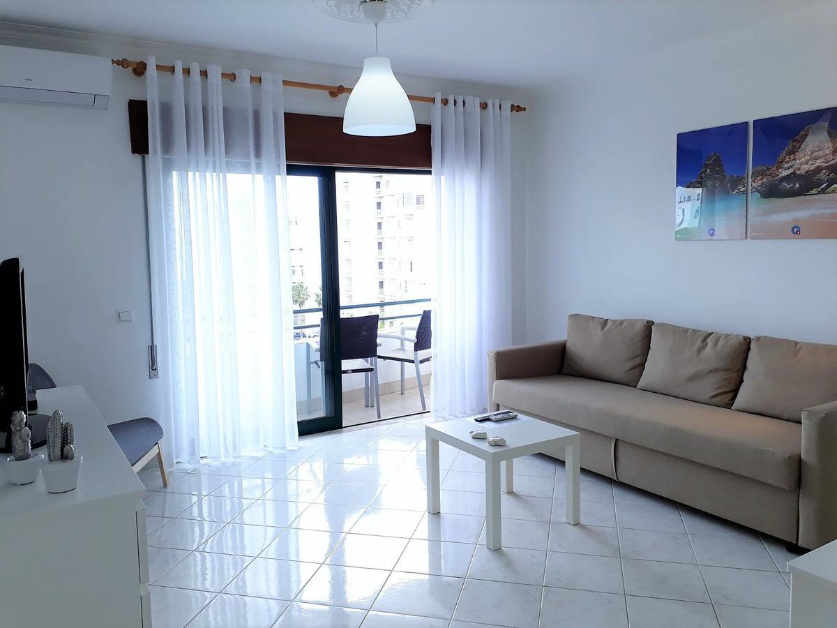 Satelite Ac&garagem Apartment Quarteira