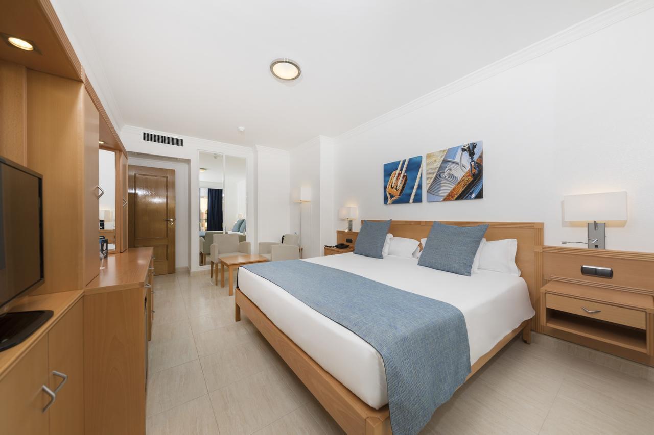 Ukino Palmeiras Village 4*