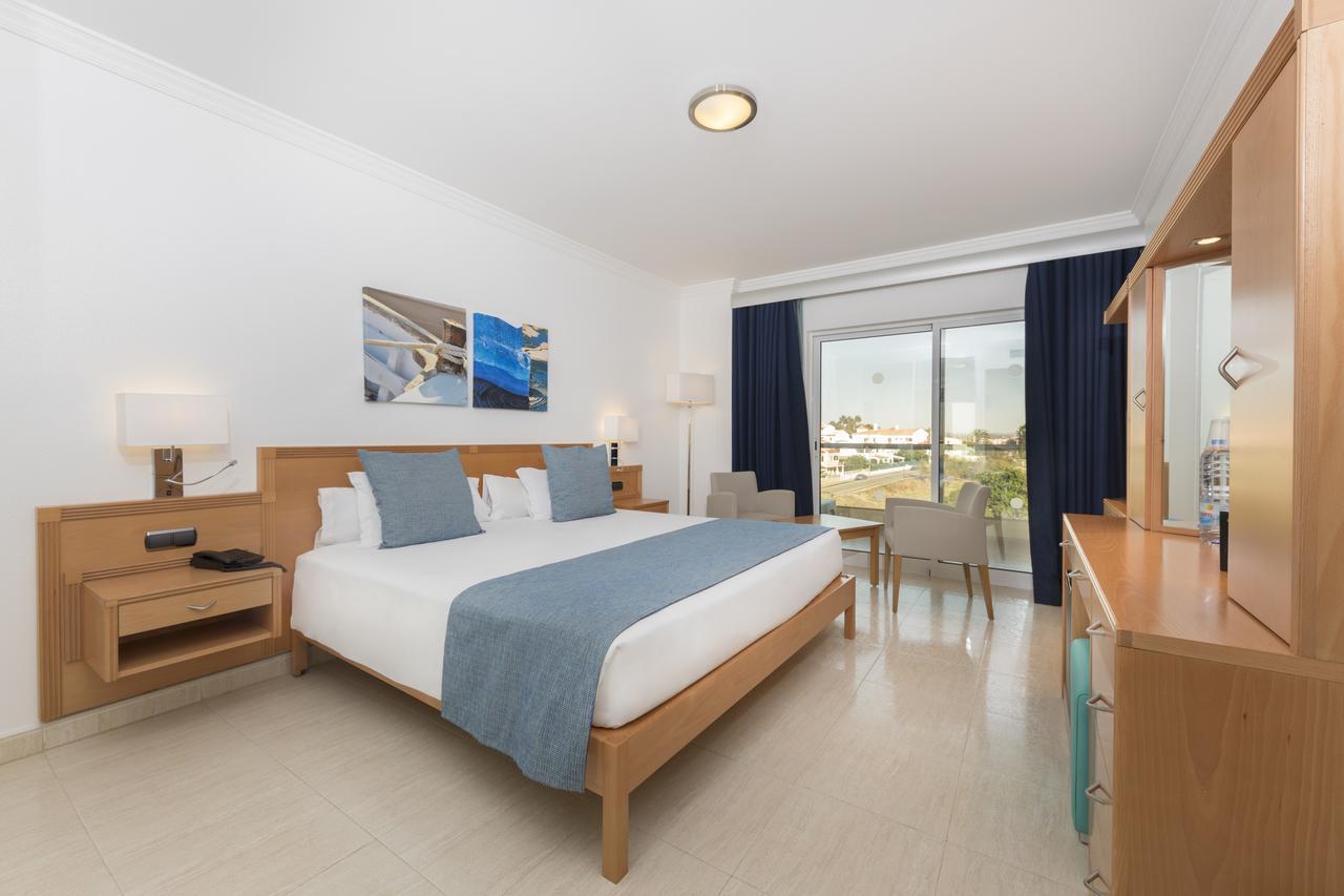 Hotel Ukino Palmeiras Village 4*