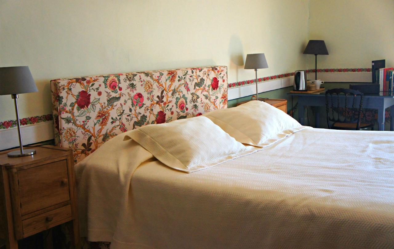 Guest house Casa De Sezim 4*