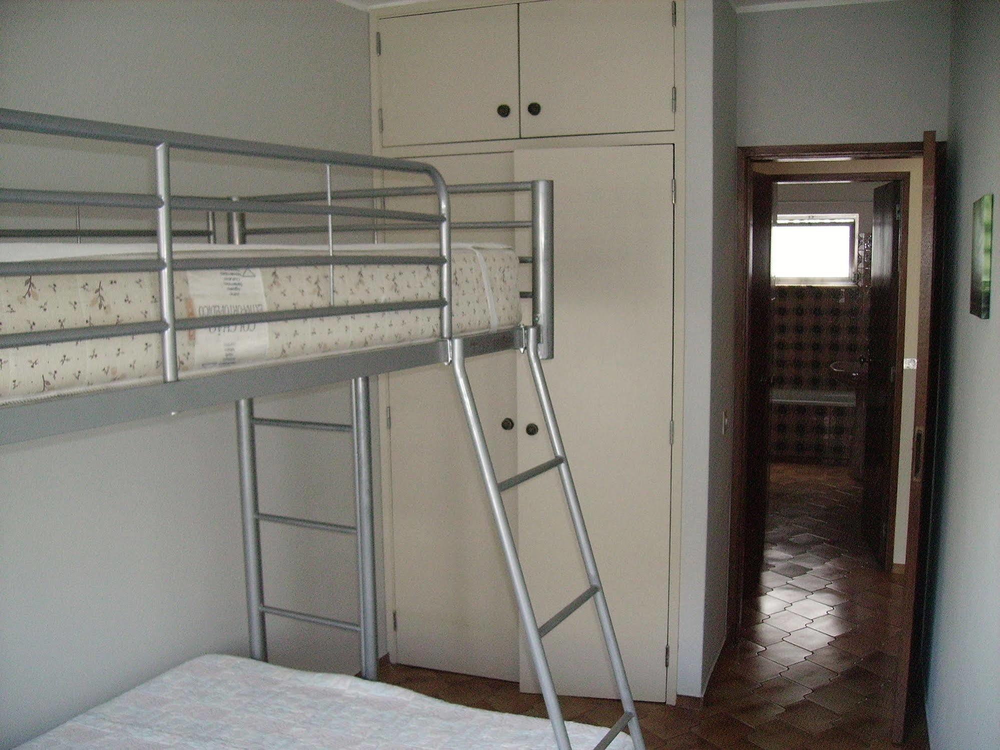 Sunny House Hostel *