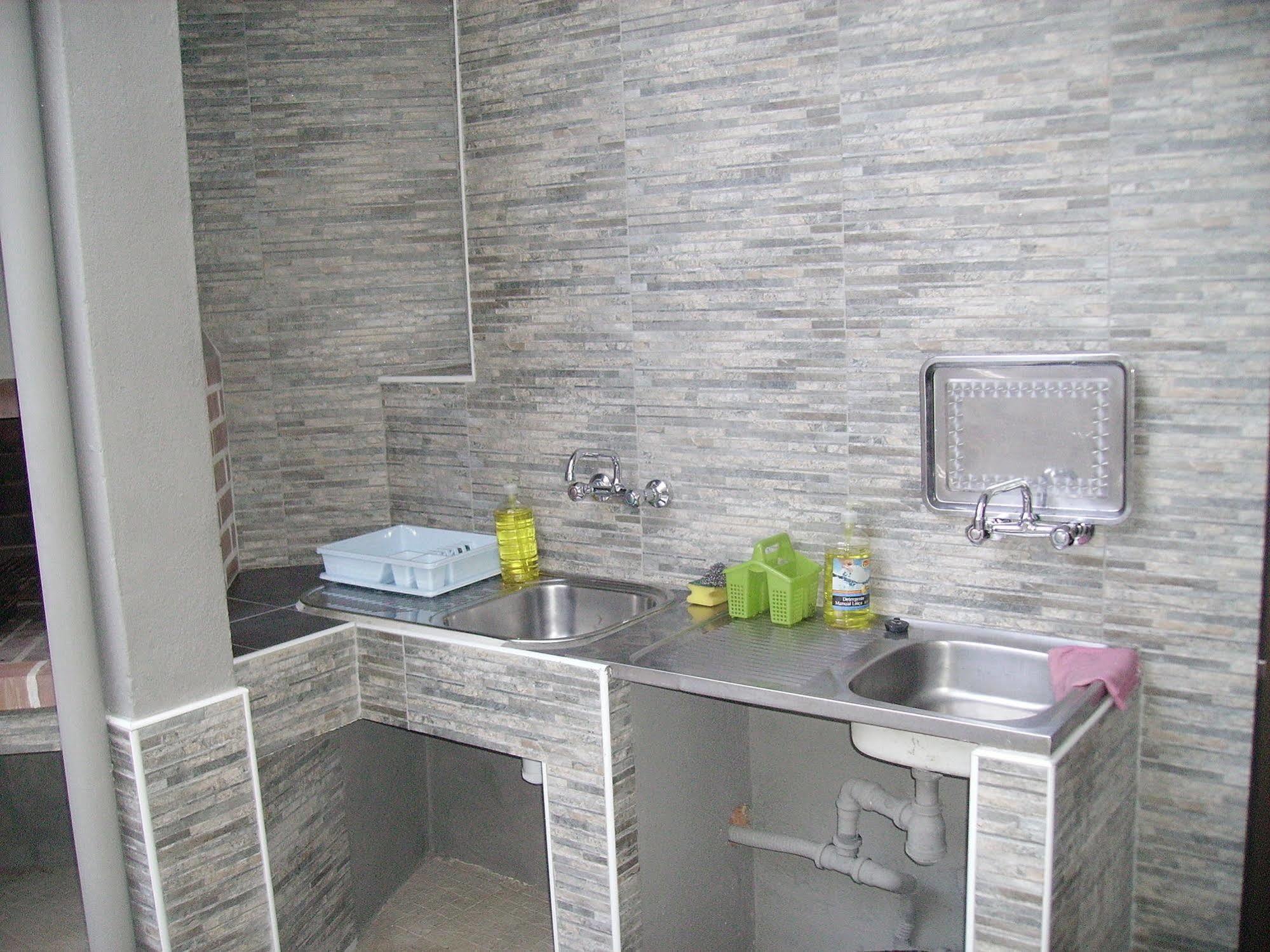 Sunny House Hostel *