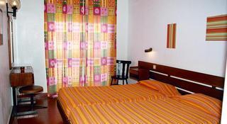 Iate Aparthotel 3*
