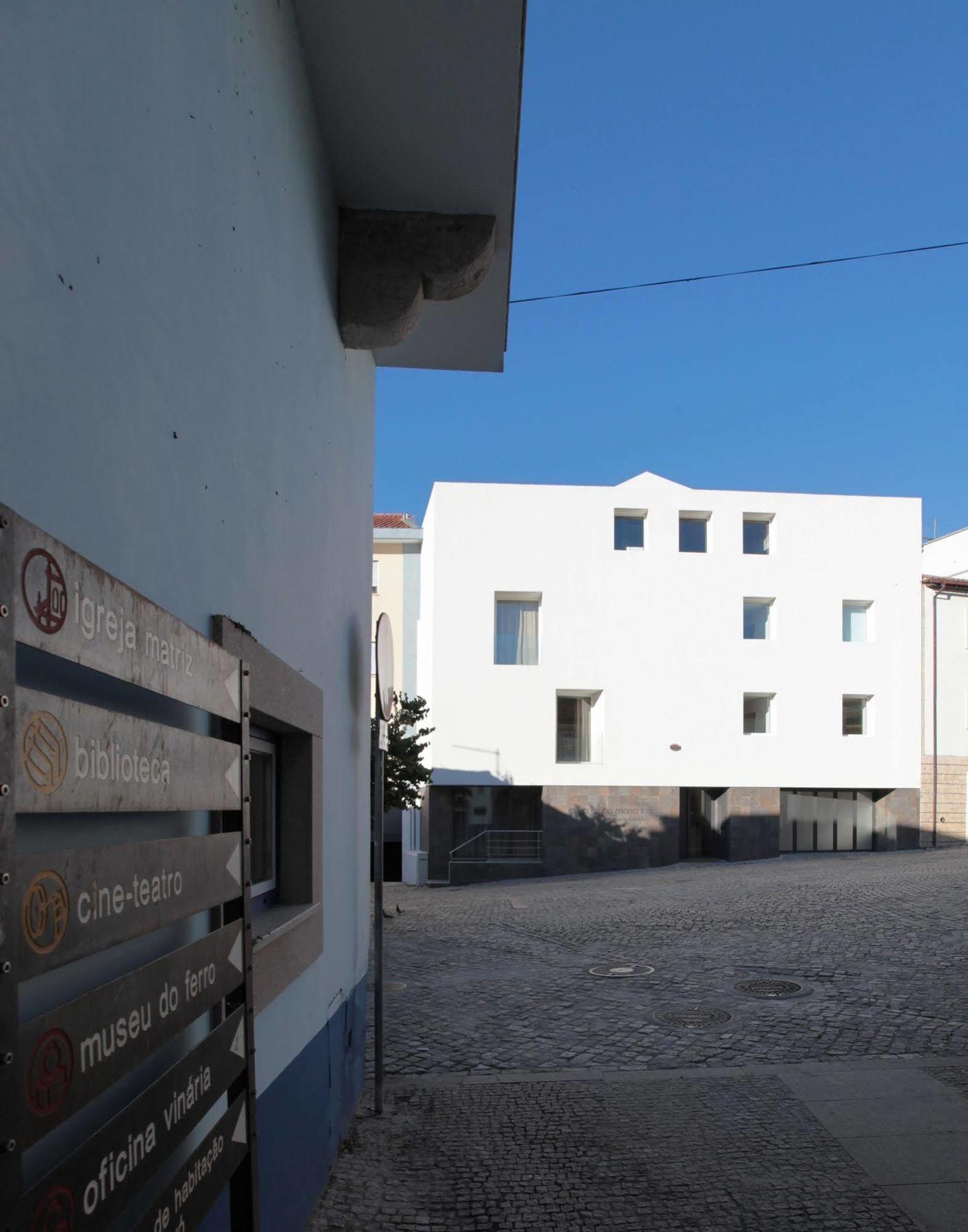 Casa Dona Maria Luiza *