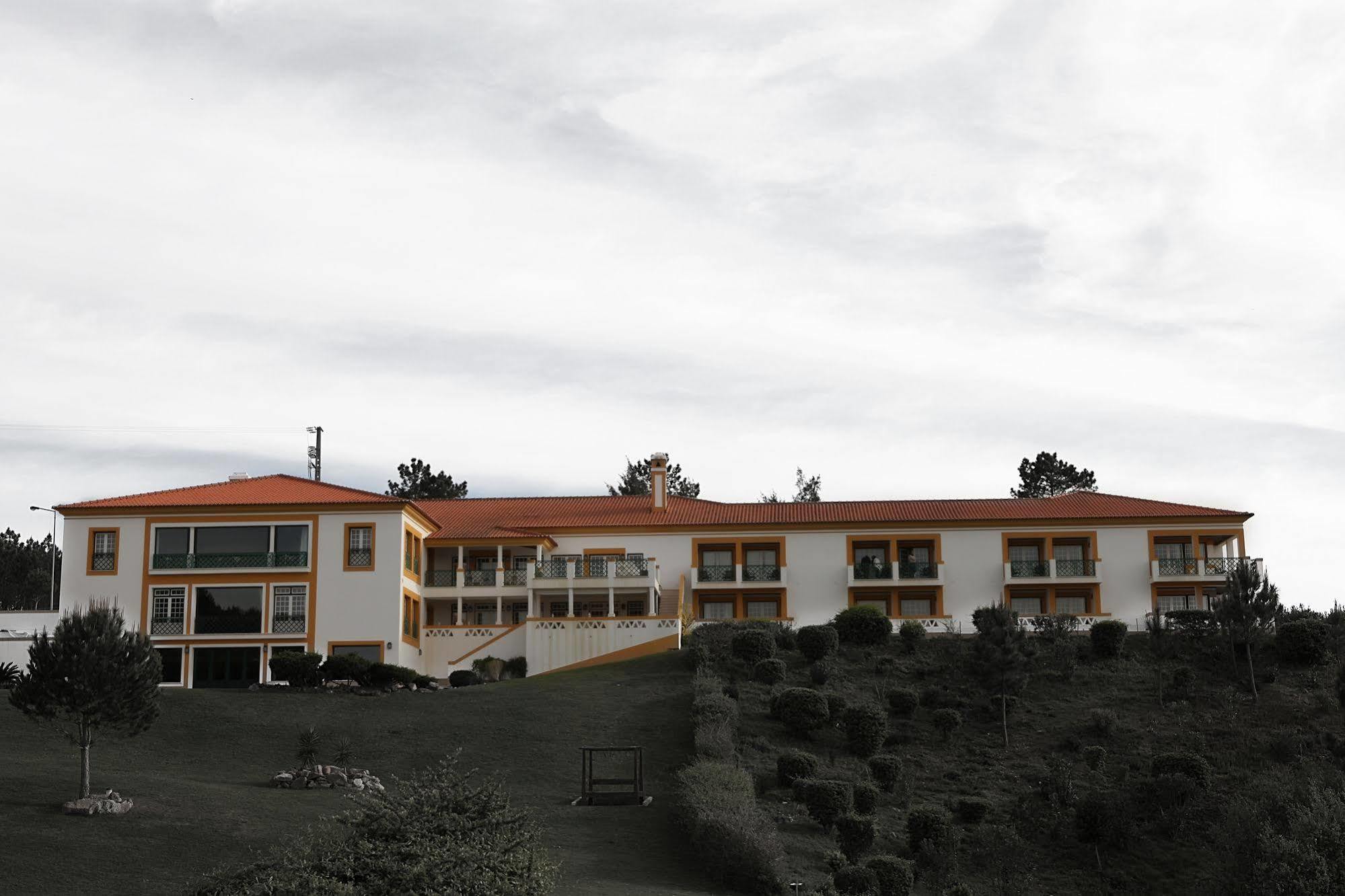 Hotel Segredos De Vale Manso 4*
