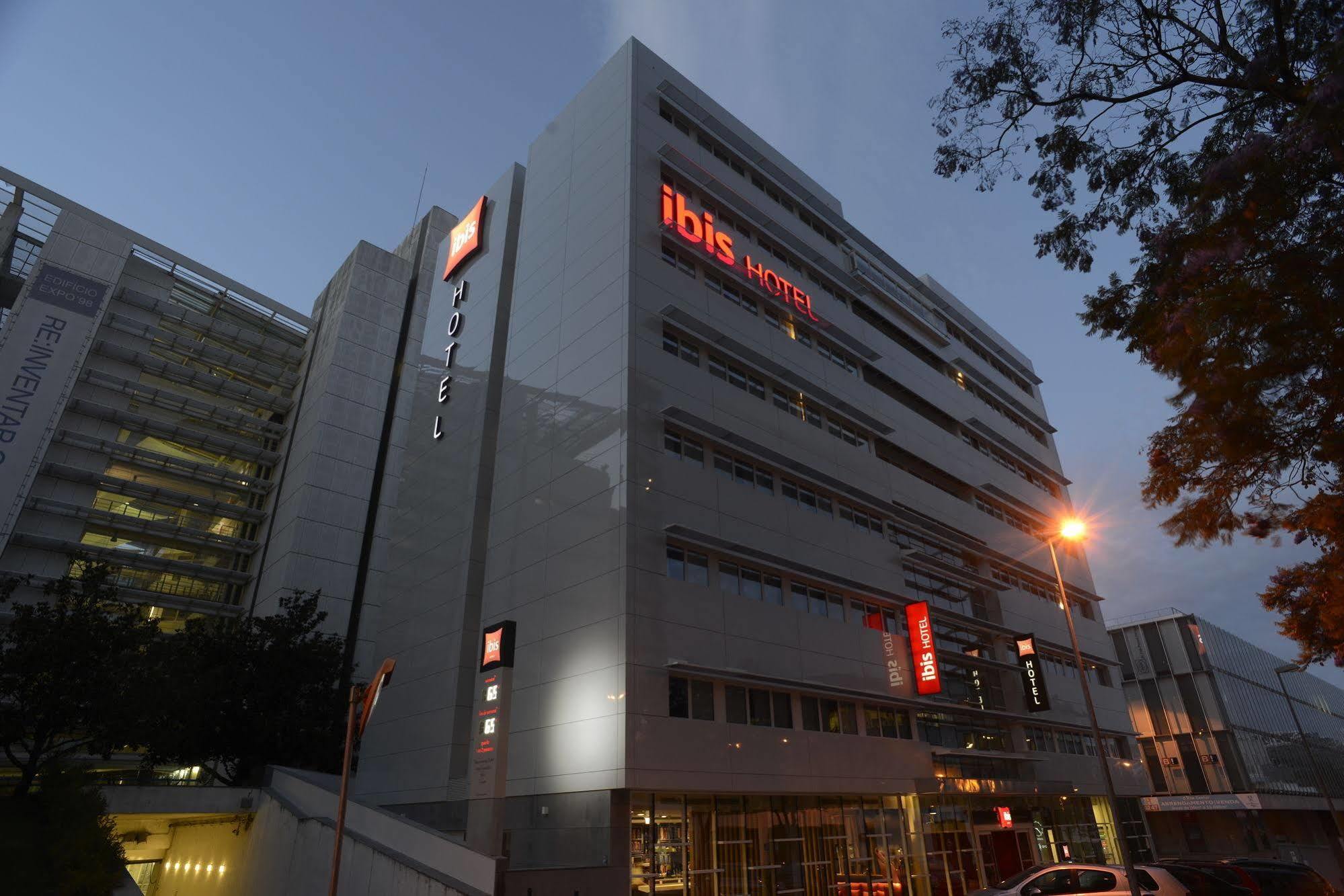 Ibis Parque Nacoes 3*