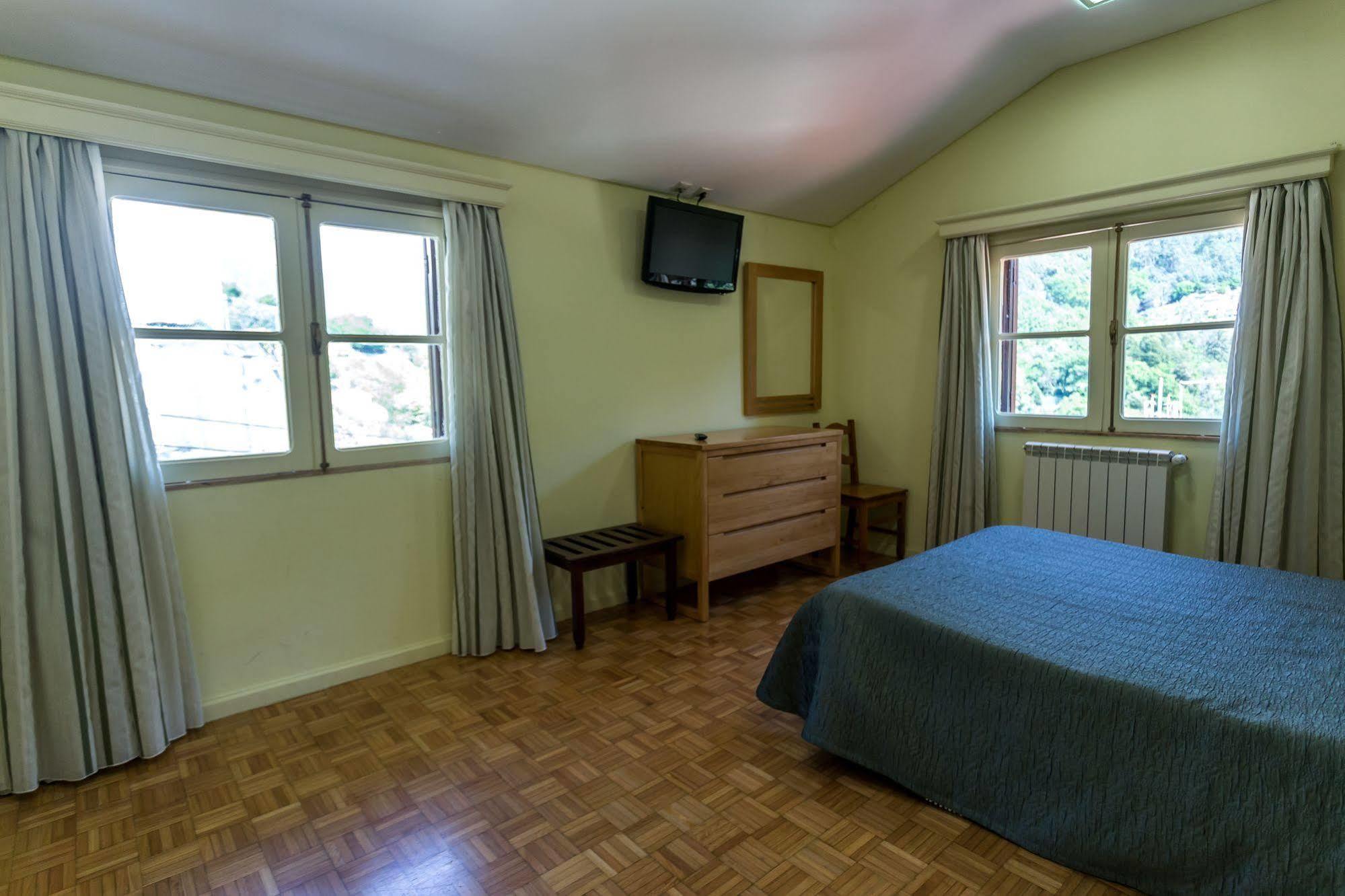 Adelaide Hotel 2*