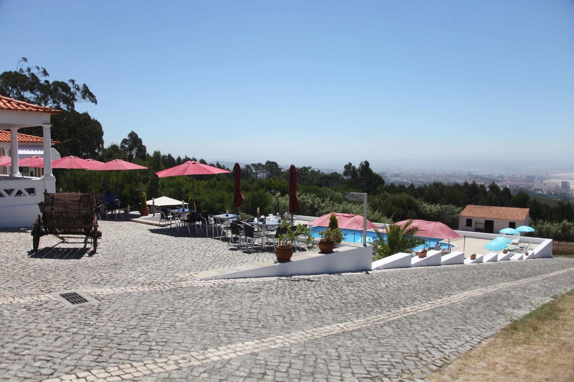 Guest house Casa Pinha 3*