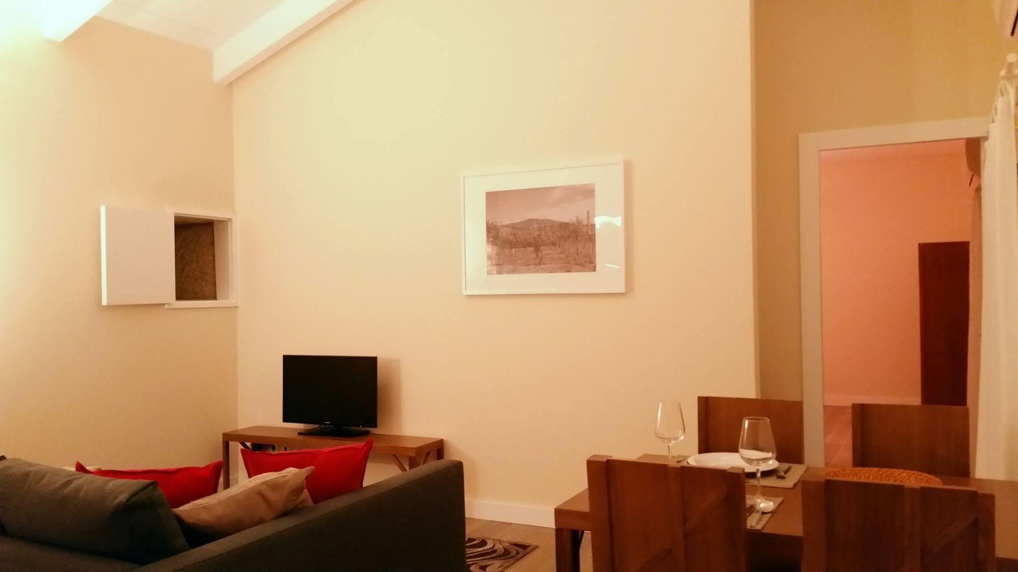 Casas Do Monte De Roques Farm stay *