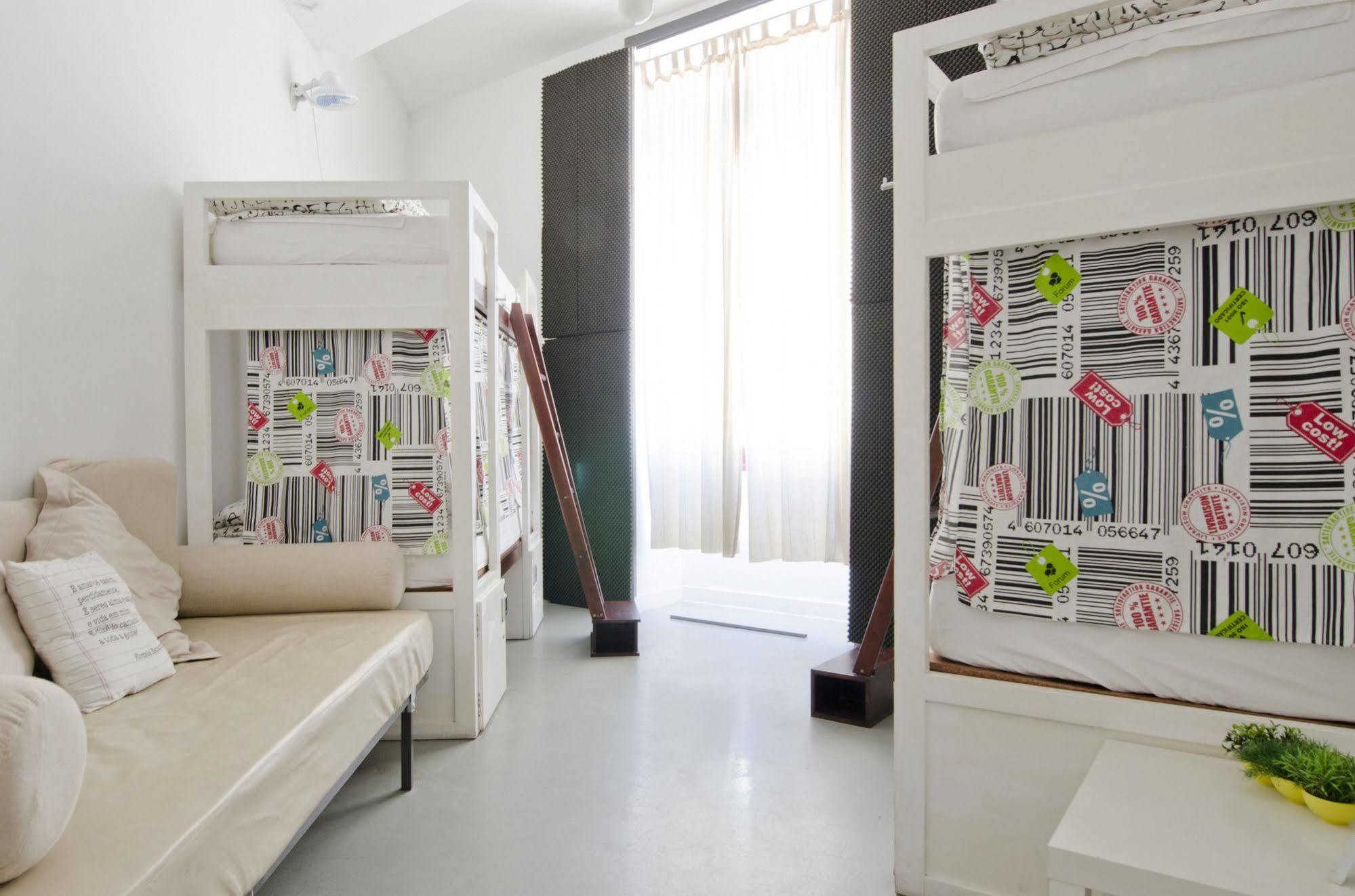 Destination Hostal *