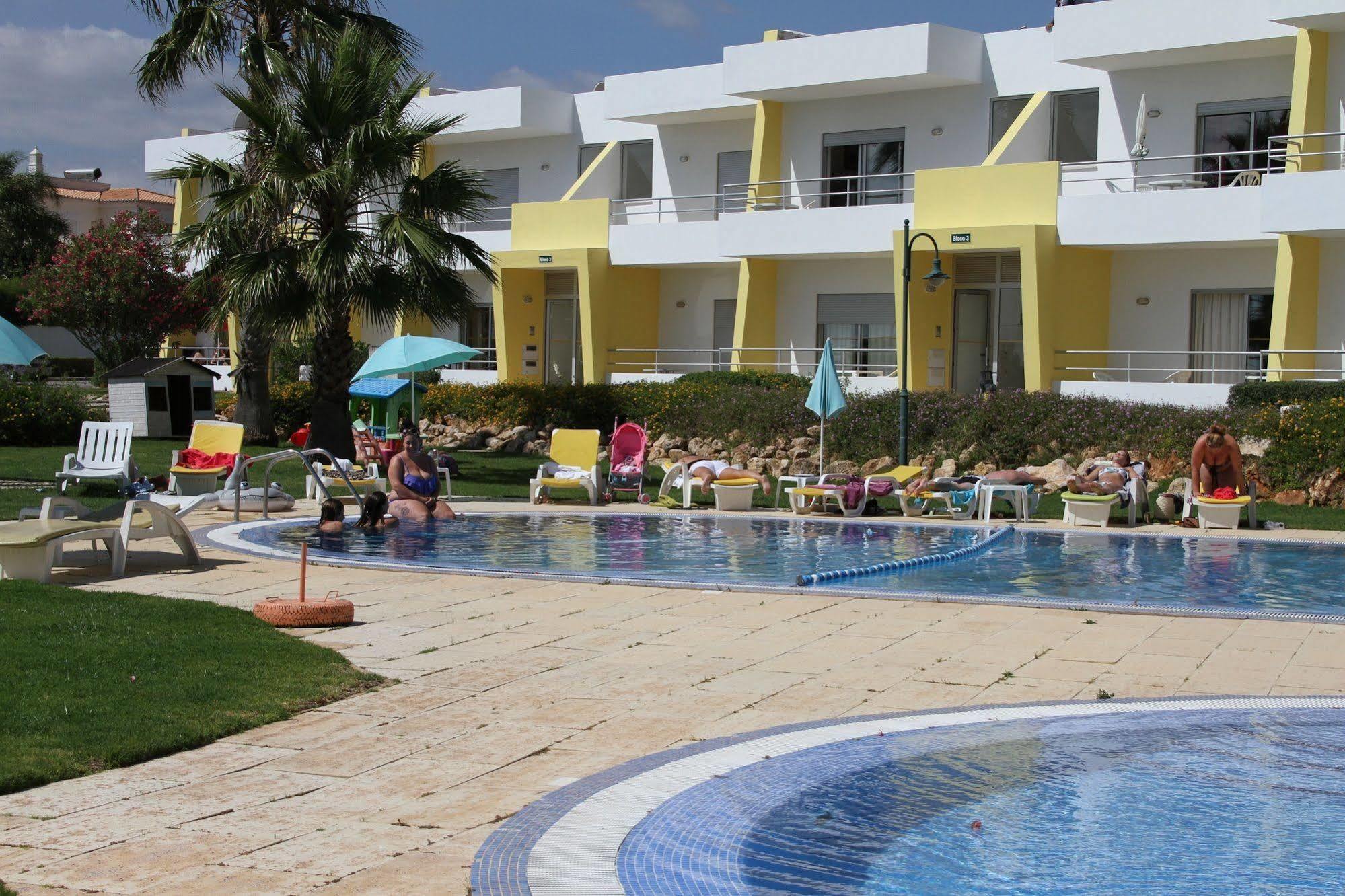 Santa Teresinha Aparthotel Alvor