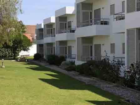 Aparthotel Santa Teresinha 3*