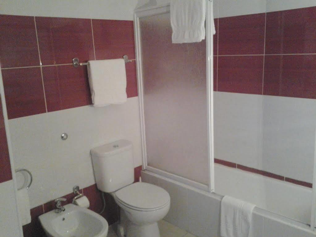 Guest house Residencial Pinto 3*