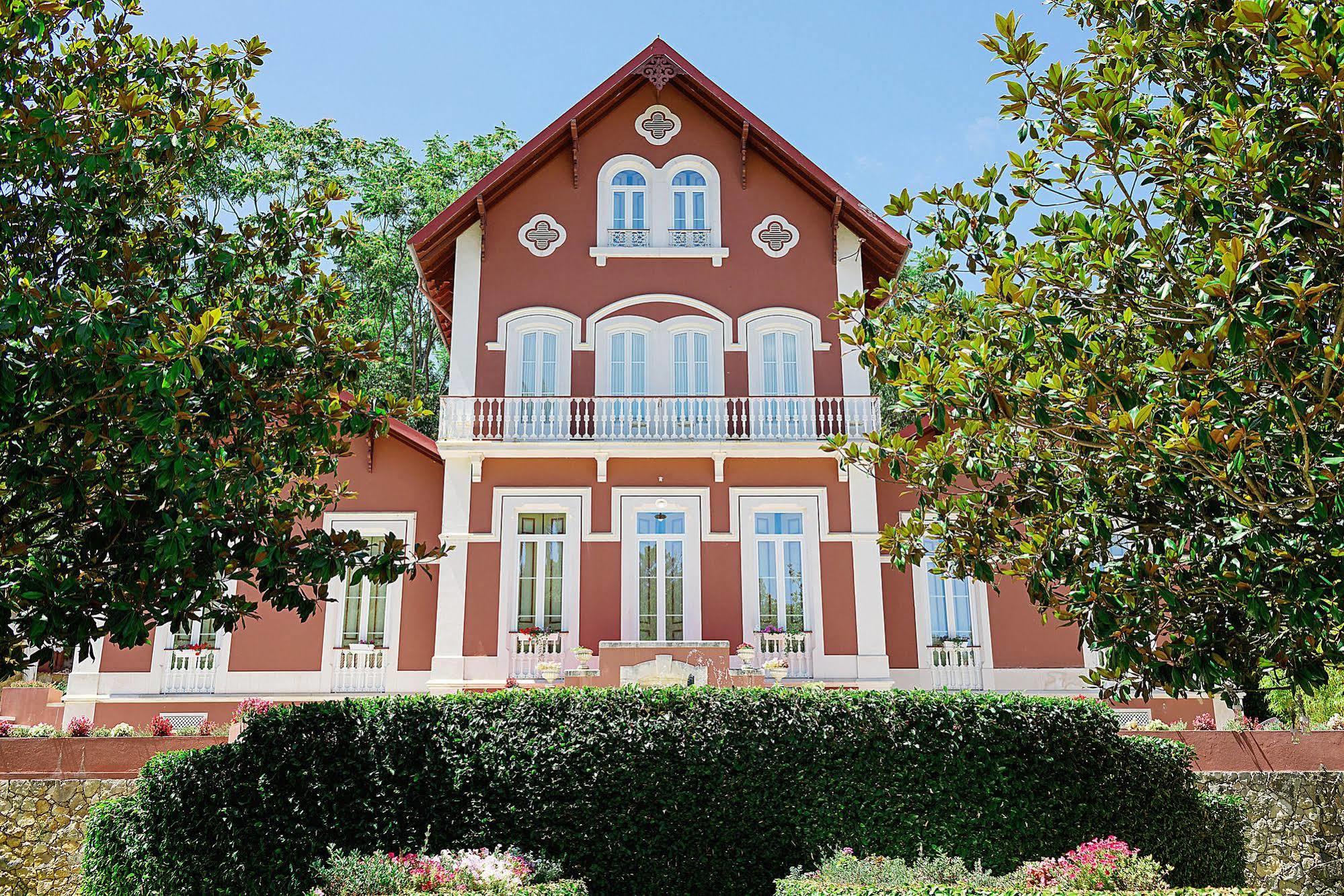 Guest house Challet Fonte Nova 4*