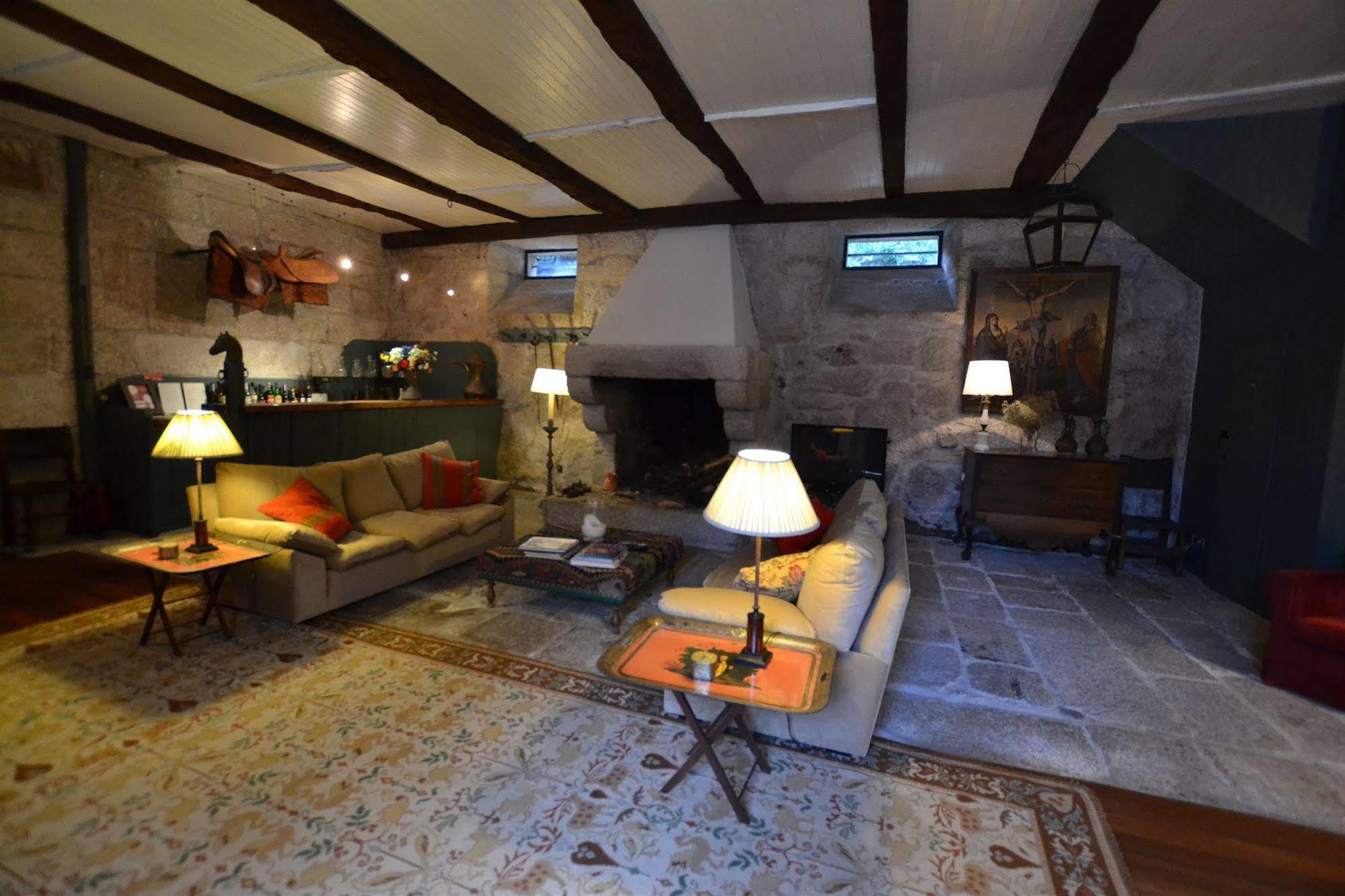 Casa De Sezim Guimaraes