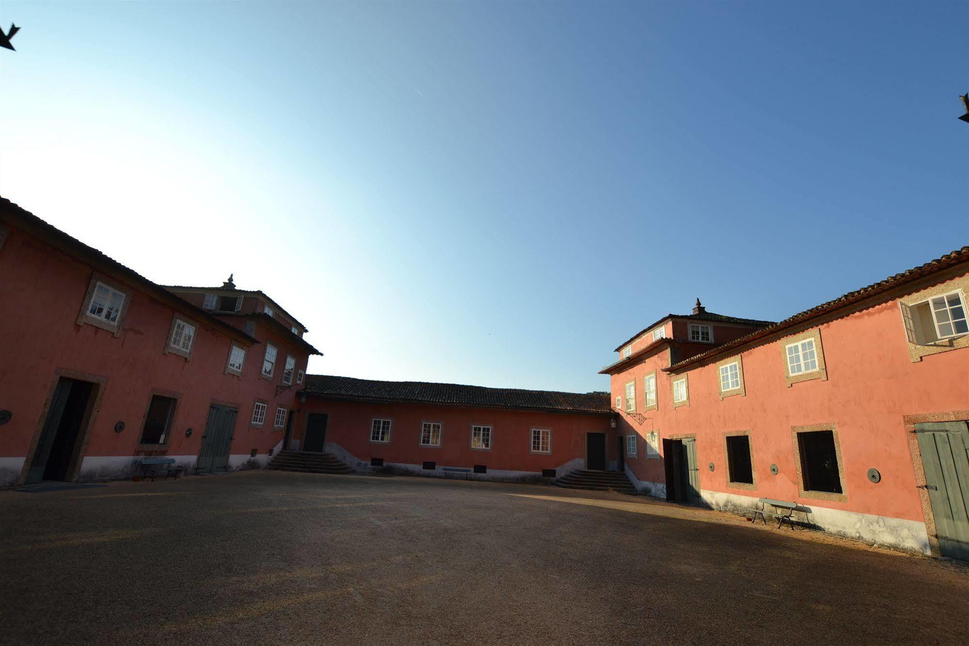 Casa De Sezim Guest house