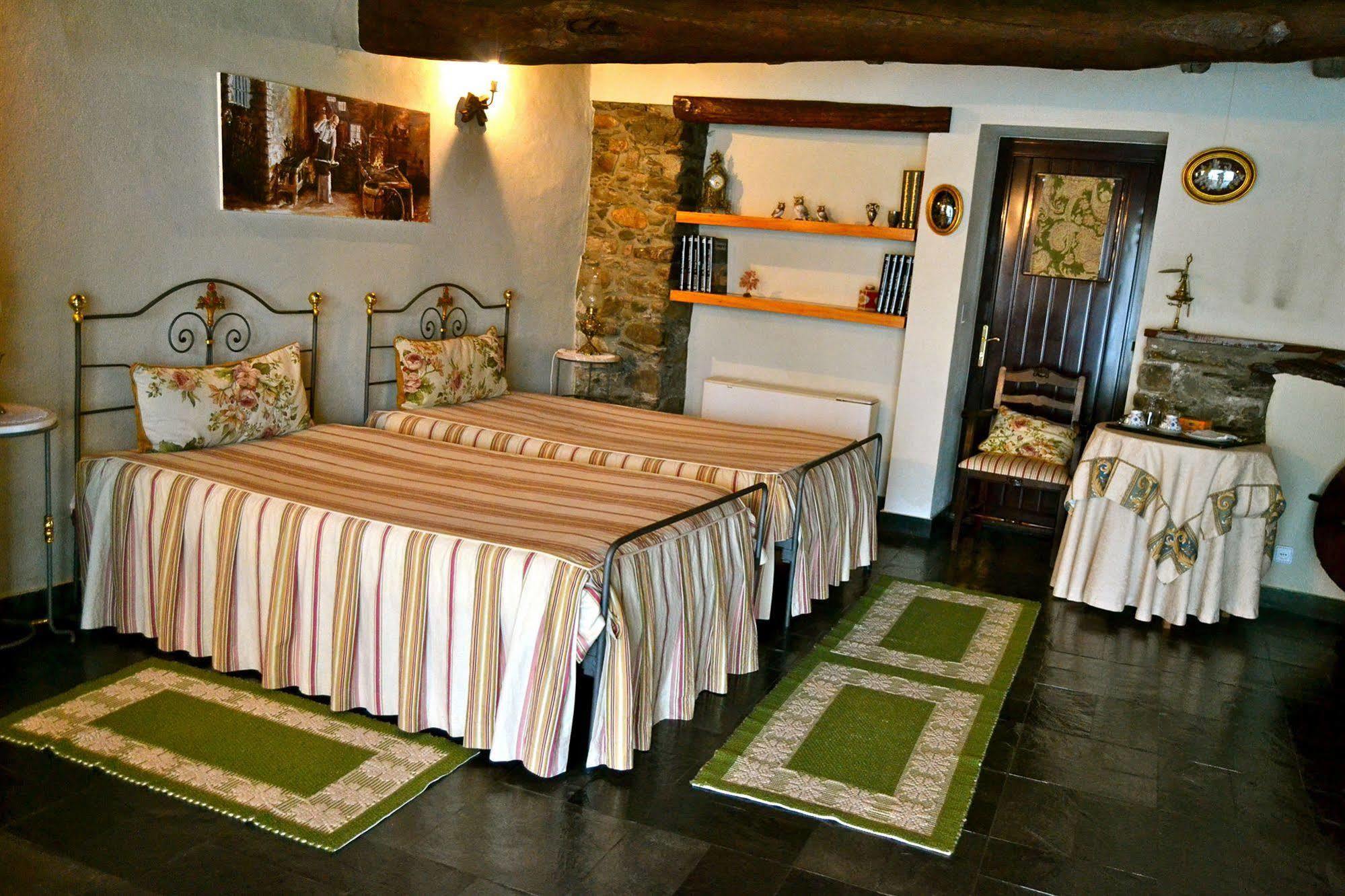 Guest house Quintal De Alem Do Ribeiro-turismo Rural