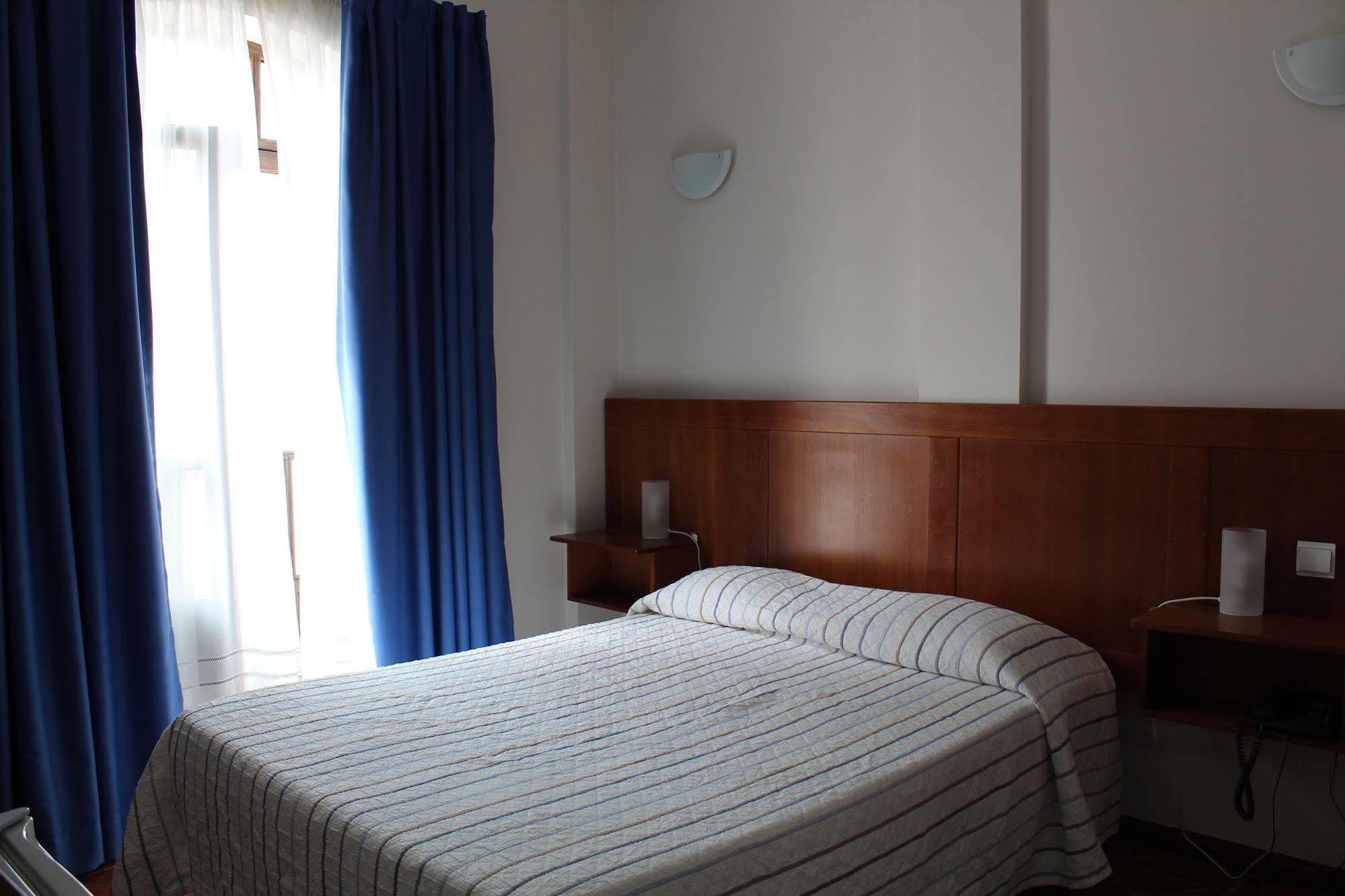 Guest house Residencial Mares 3*