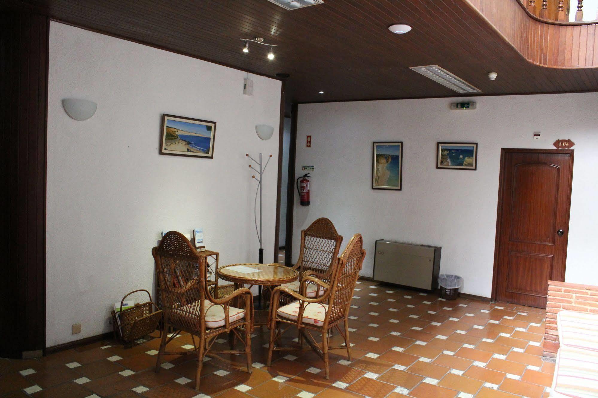 Residencial Mares Guest house