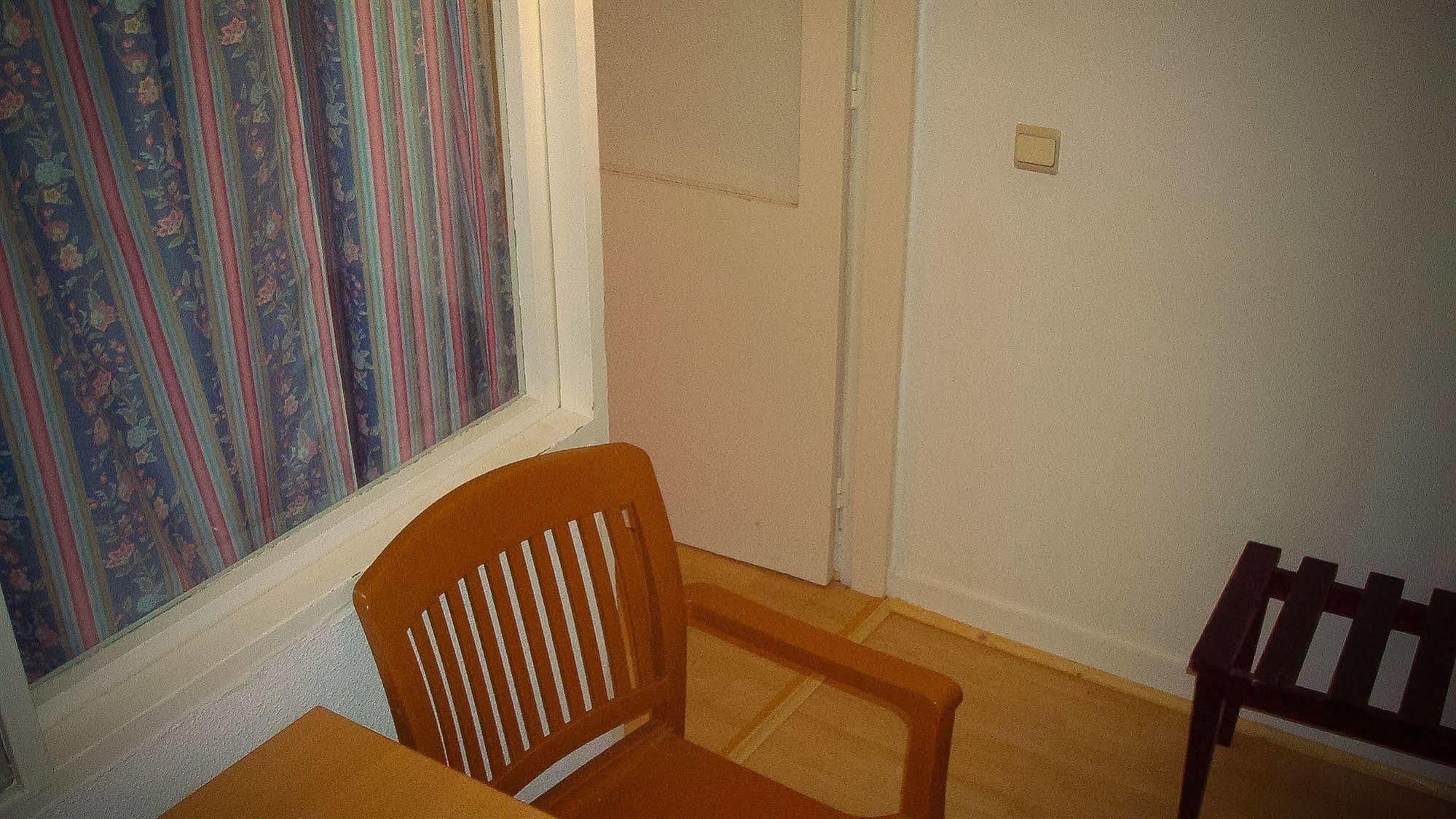 Residencial Parque Hostel
