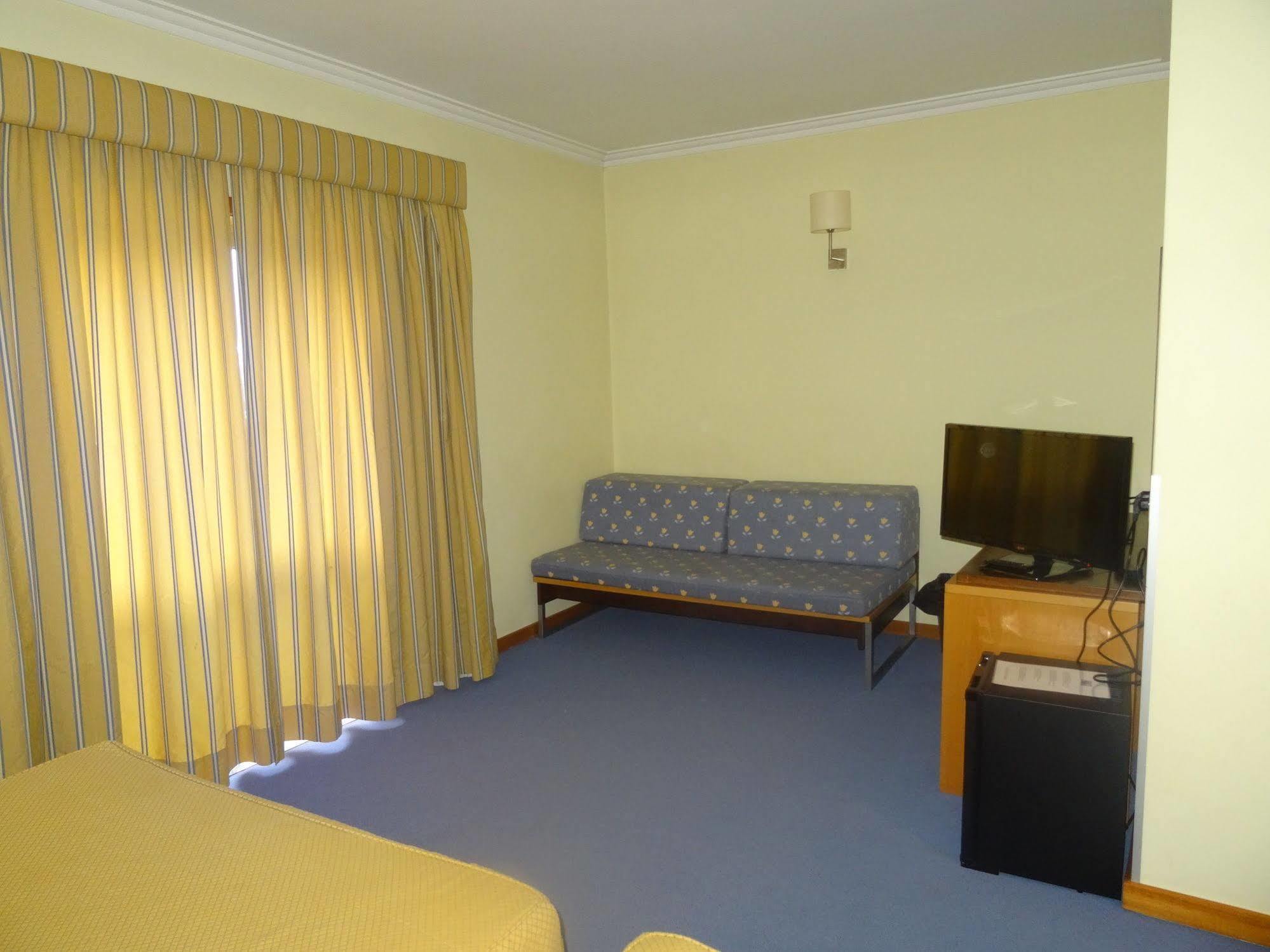 Hotel Feira Pedra Bela 4*