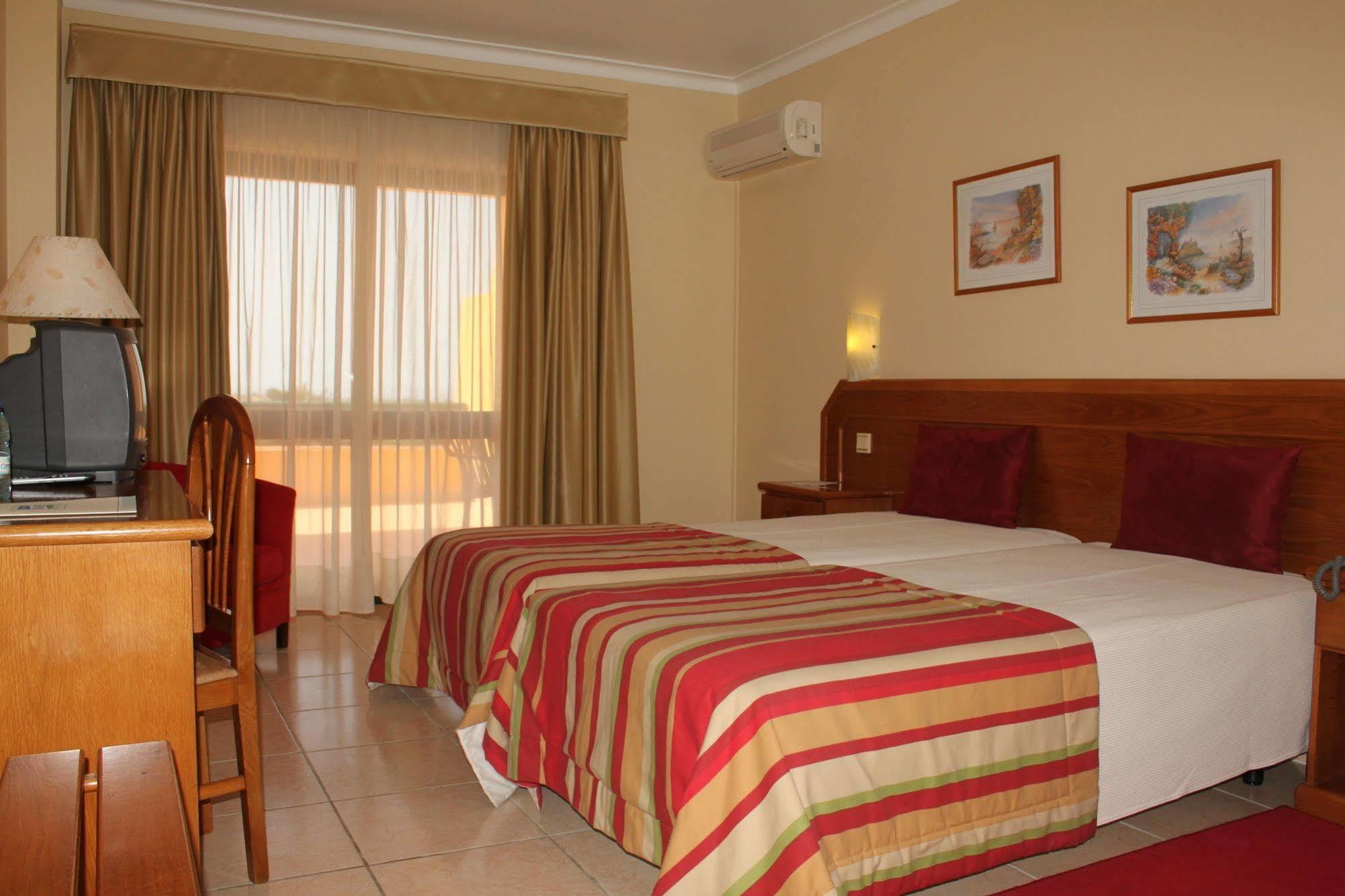 Mh Atlantico Hotel