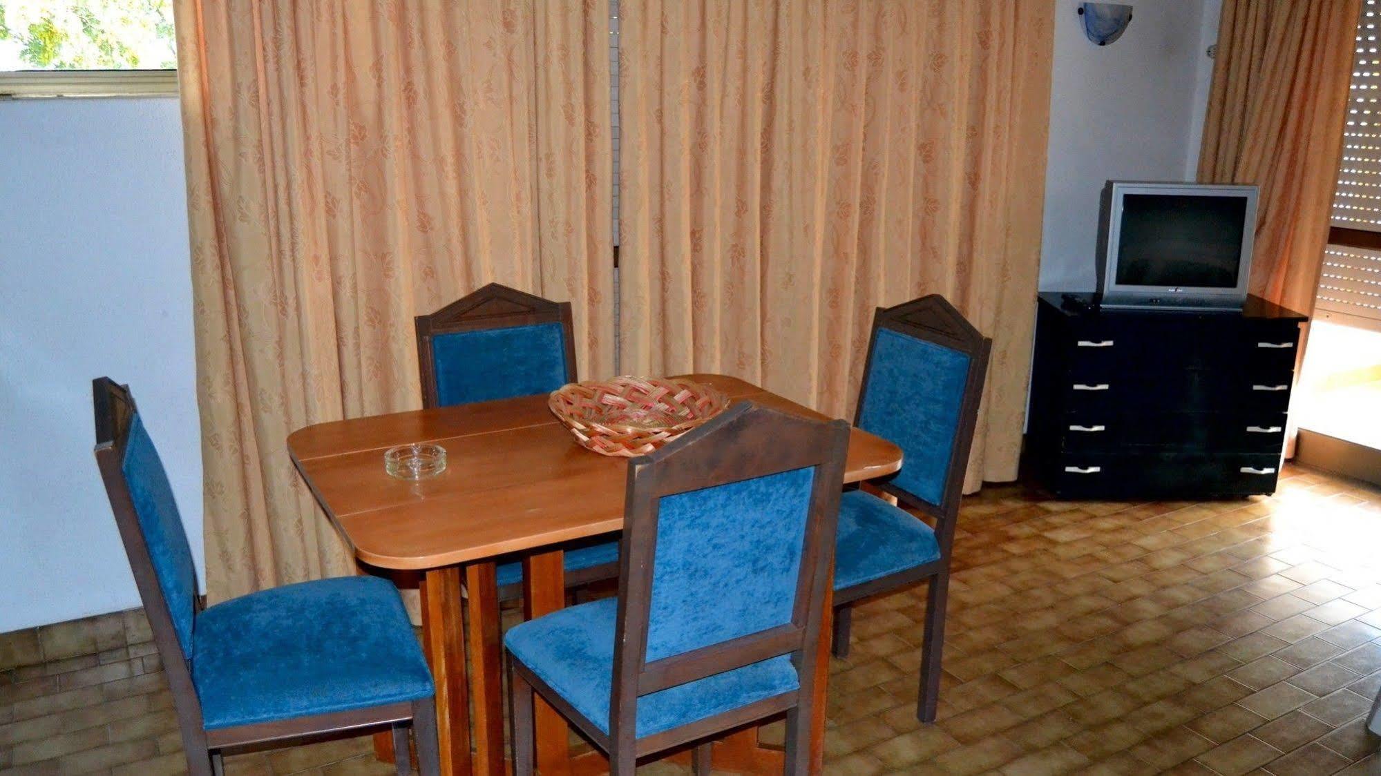 Aparthotel Parque Amendoeiras 2*