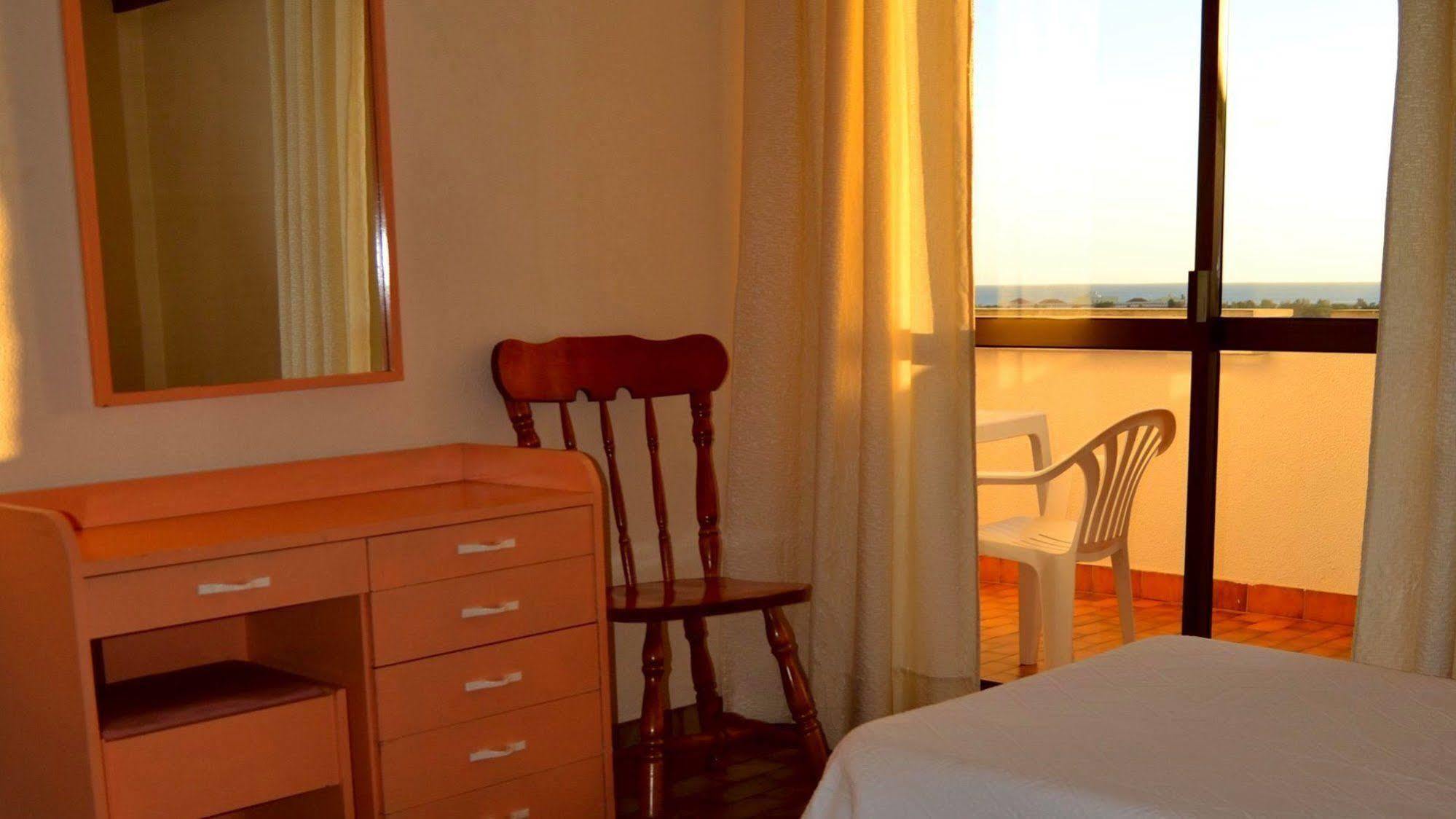 Aparthotel Parque Amendoeiras